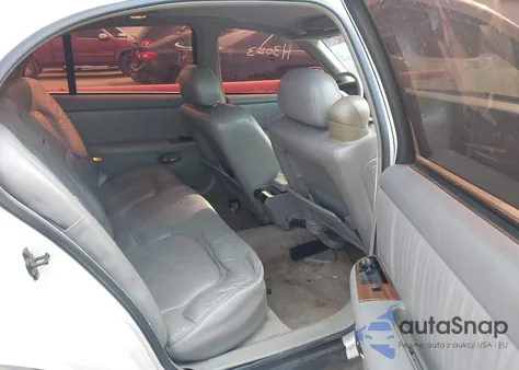 2002 Buick Park Avenue z USA, uszkodzony, nr VIN 1G4CW54K124136018